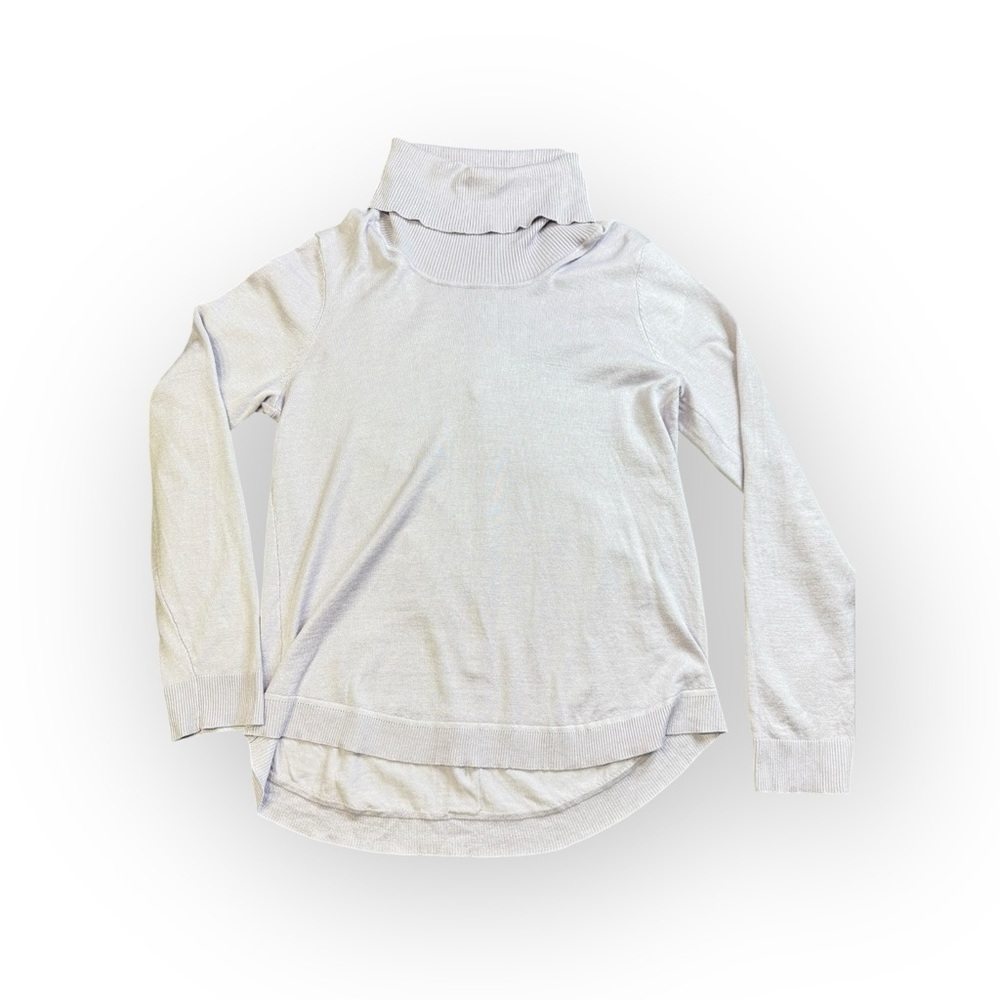 Cable & Gauge Women's White Turtleneck Sweater